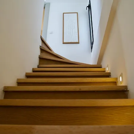 Wellgarden Villas, * ゴルトゥルブク